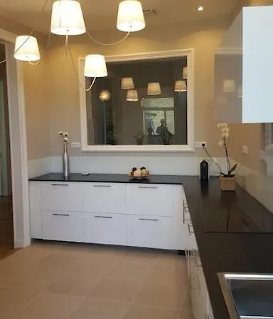 Apartment Center Of - Large Refurbished Historic Flat