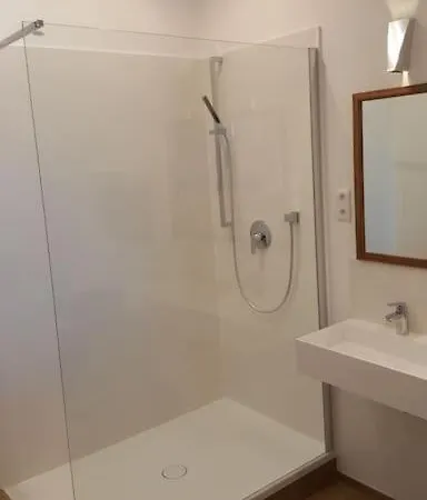 Apartment Center Of - Large Refurbished Historic Flat